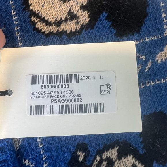 NEW Gucci Mickey Mouse Wool Scarf Blue - Picture 6 of 7